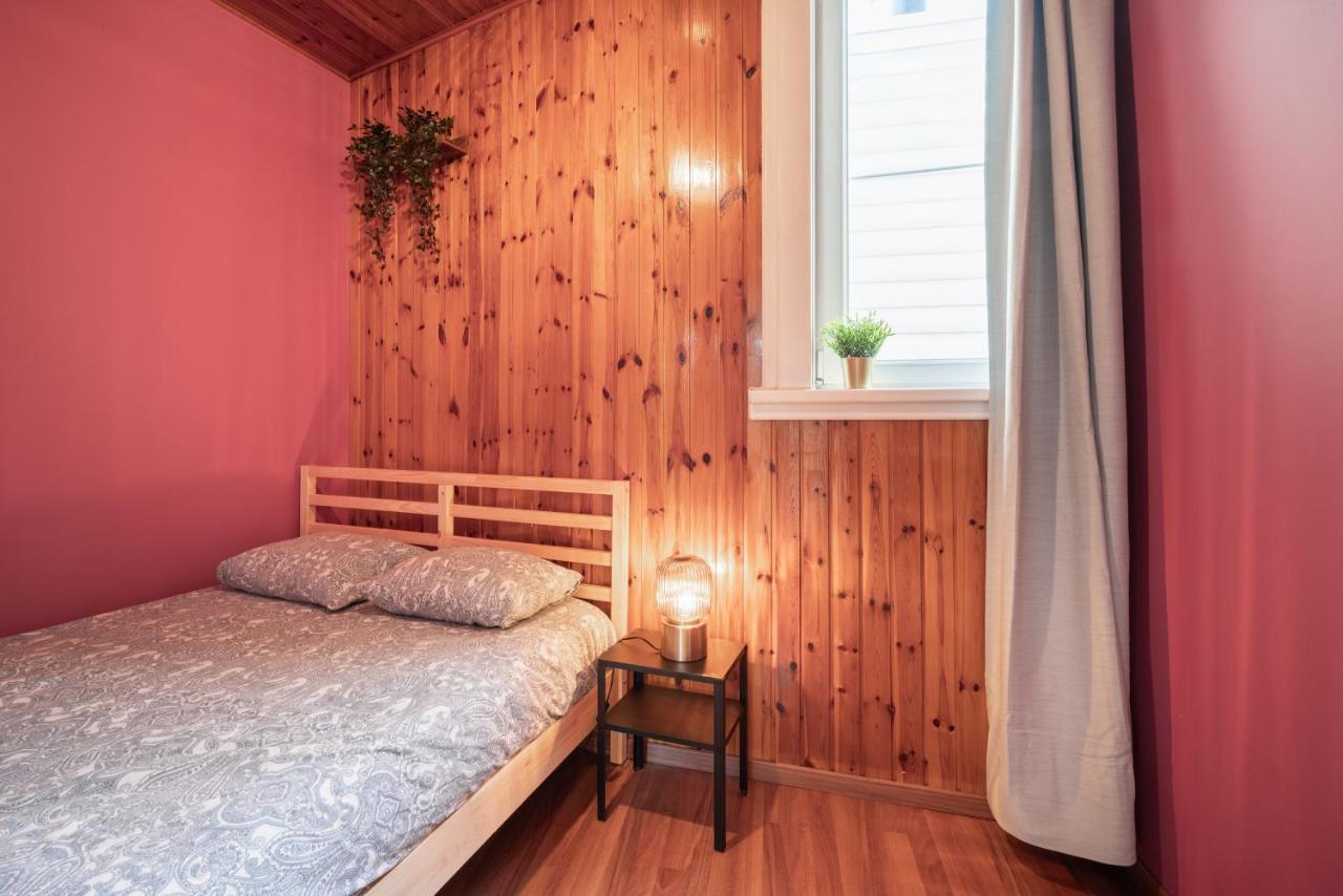 Large Center Apartment *